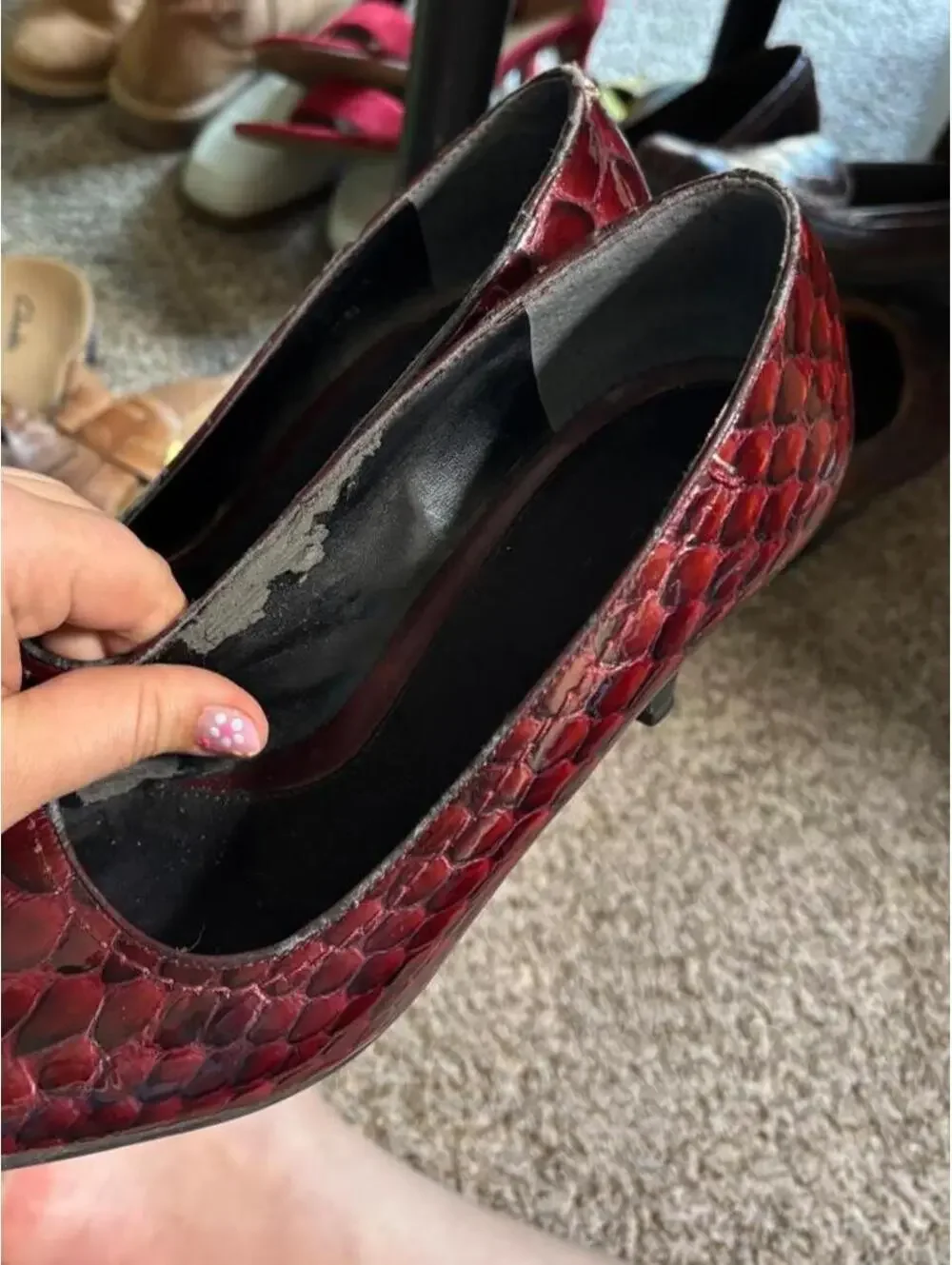 Aerosoles Burgundy snakeskin print leather pumps in US 7.5 #glamour #courts